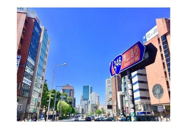 【港区・表参道駅徒歩2分】東京メトロ銀座線・千代田線・半蔵門線　地下1階・14.35坪　飲食店可
